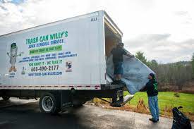 Best Yard Waste Removal  in Lowell, MI